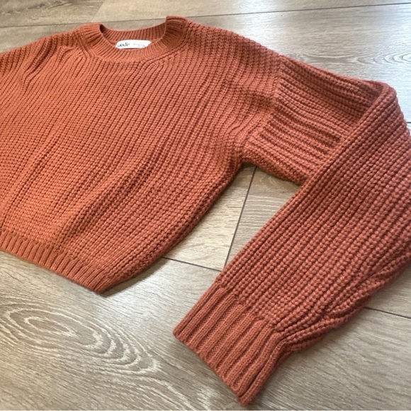 Elodie Cropped Knitted Crewneck Sweater Rust - Picture 6 of 10